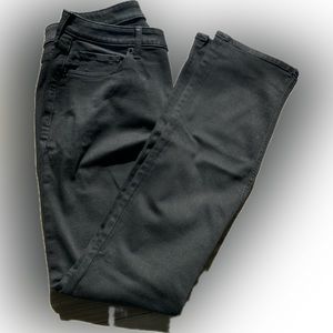 True Classic Black Wash Straight Fit Comfort Jeans-Men’s
